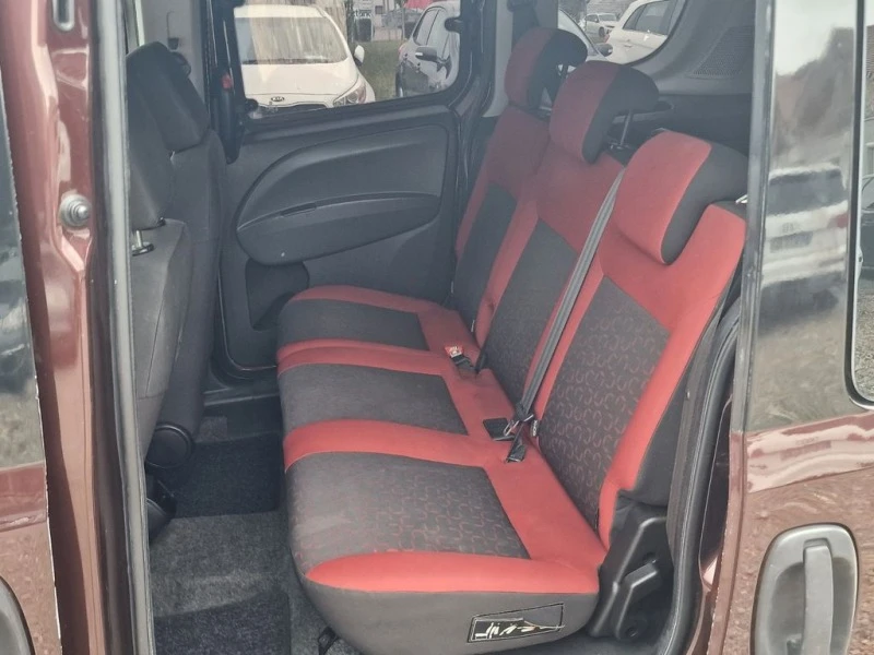 Fiat Doblo 1.3mJet,90кс,ПЪТНИЧЕСКИ, снимка 9 - Автомобили и джипове - 43329526