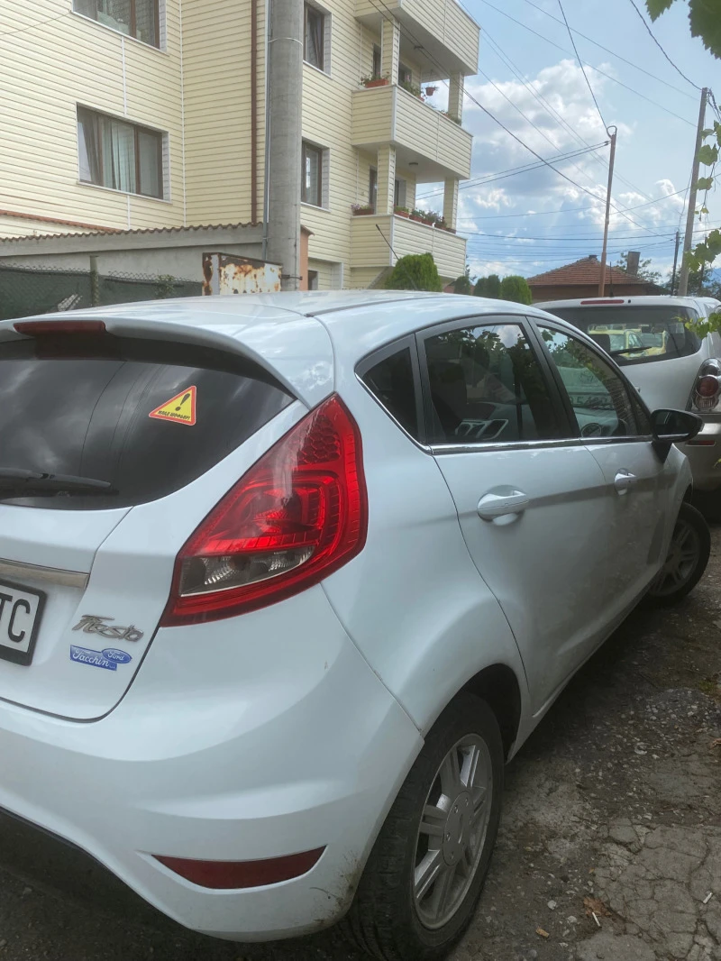 Ford Fiesta 1.4дизел, снимка 1 - Автомобили и джипове - 46694896