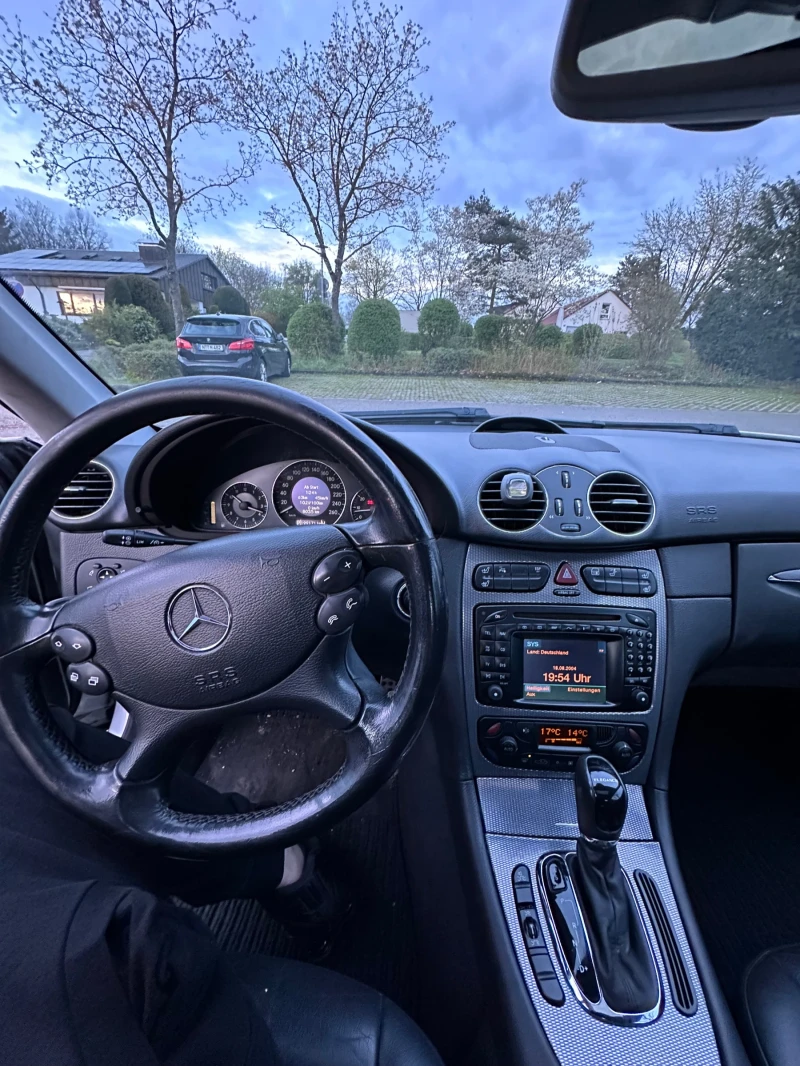 Mercedes-Benz CLK 320 V6 БЕНЗИН, снимка 13 - Автомобили и джипове - 47683766