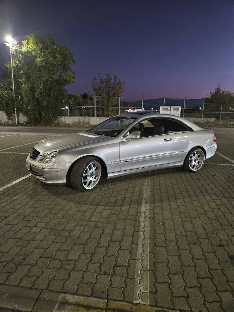 Mercedes-Benz CLK 320 V6 БЕНЗИН, снимка 5 - Автомобили и джипове - 47442239