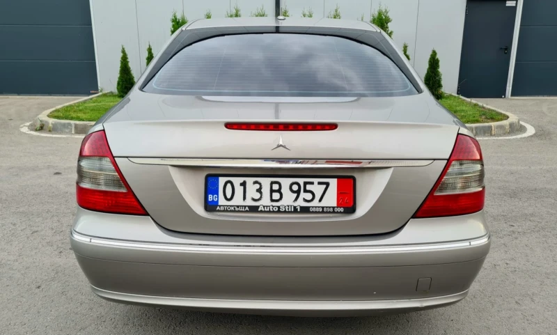 Mercedes-Benz E 280 CDI, снимка 12 - Автомобили и джипове - 48407643