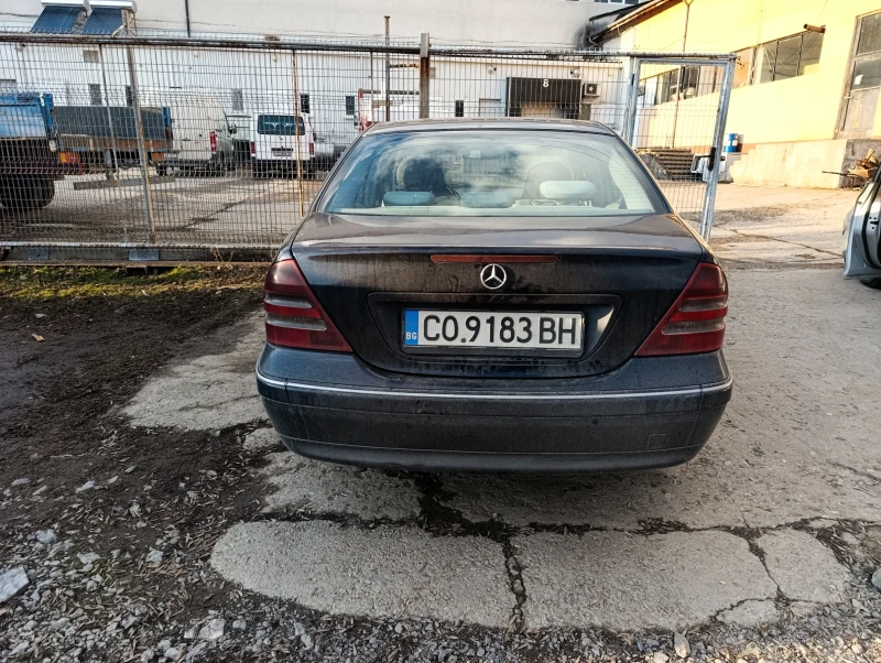 Mercedes-Benz 220, снимка 4 - Автомобили и джипове - 48793651