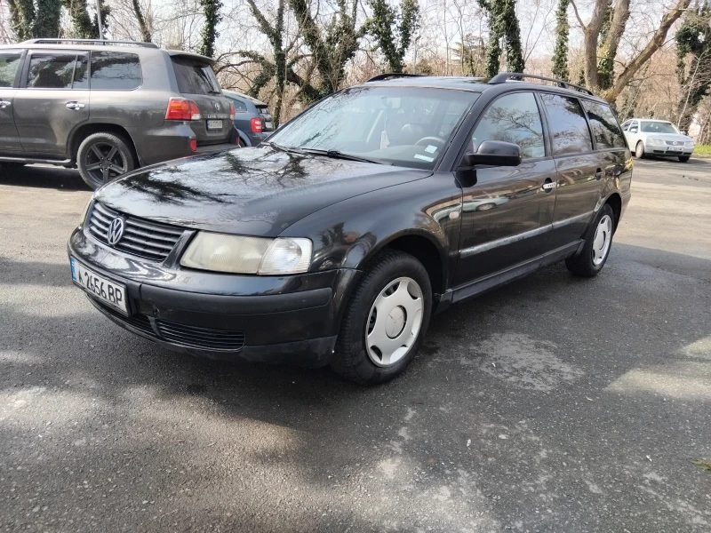 VW Passat, снимка 1 - Автомобили и джипове - 49482258