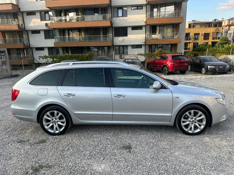 Skoda Superb АВТОМАТИК 4х4 , снимка 4 - Автомобили и джипове - 51228125