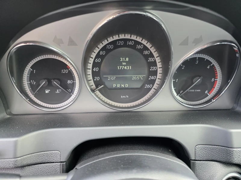 Mercedes-Benz C 220 2.2 CDI AUTOMATIC , снимка 14 - Автомобили и джипове - 51720003