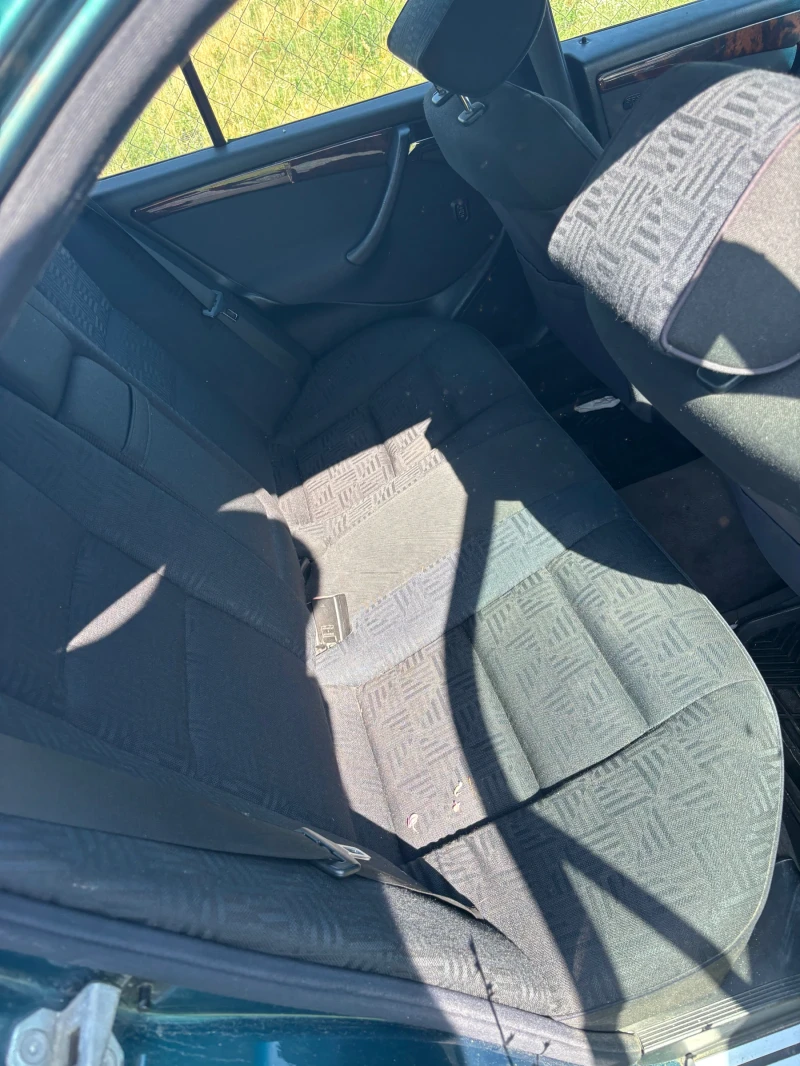 Mercedes-Benz C 250, снимка 7 - Автомобили и джипове - 52191535