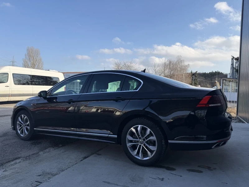 VW Passat R-Line, снимка 8 - Автомобили и джипове - 52885033