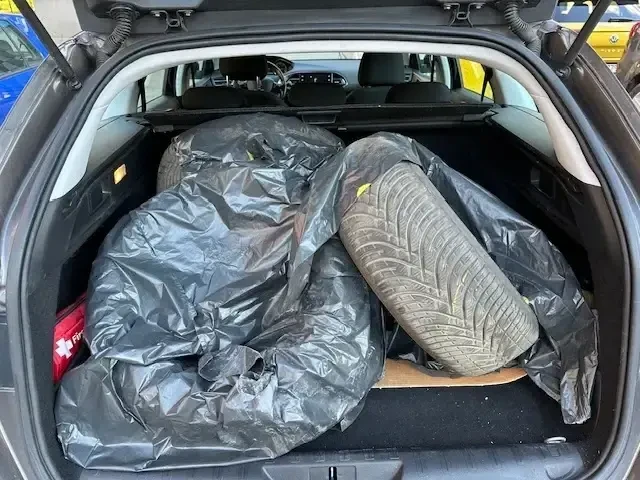 Peugeot 308 Комби, снимка 16 - Автомобили и джипове - 51097875