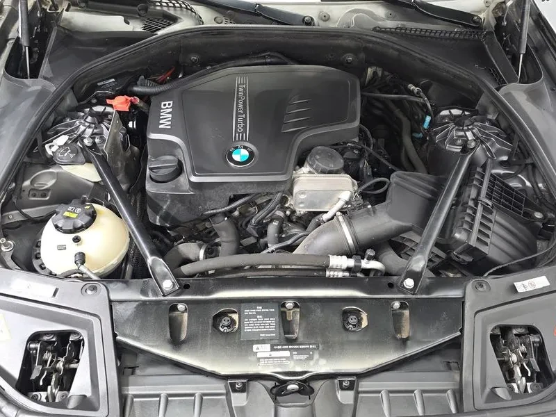 BMW 528 I xDrive M Aerodynamics - САМО 30% АВАНС, снимка 6 - Автомобили и джипове - 55803162