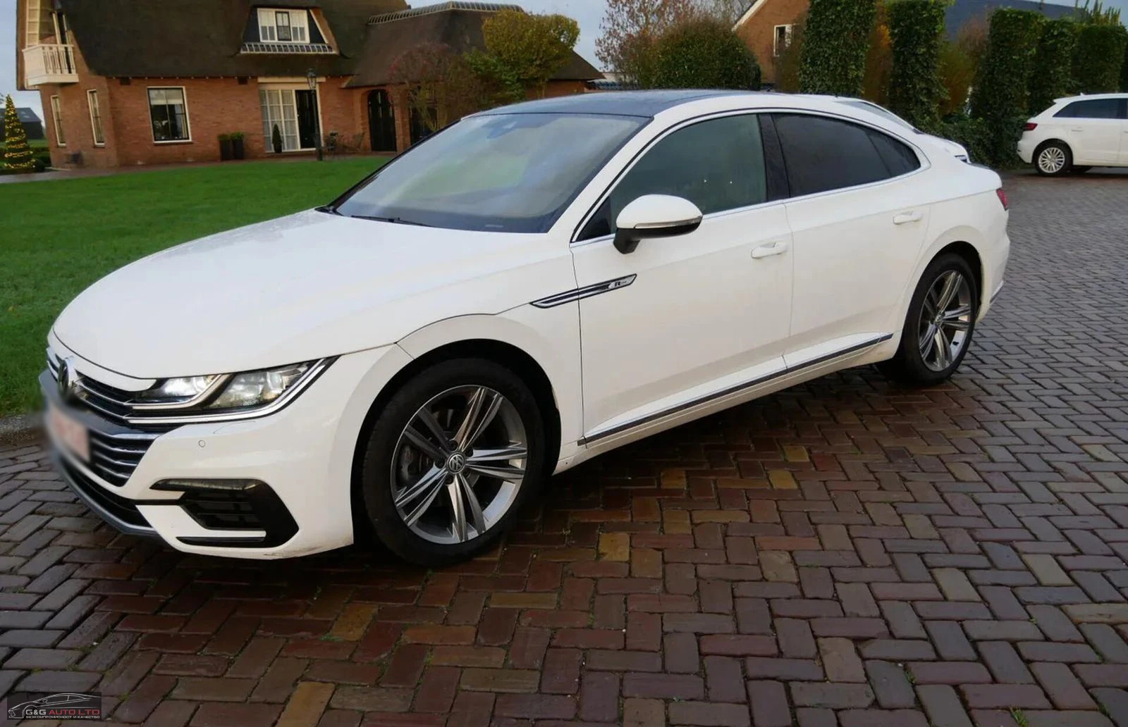 VW Arteon R-LINE/150HP/LED/CAM/NAVI/PANO/CARPLAY/397b - [1] 