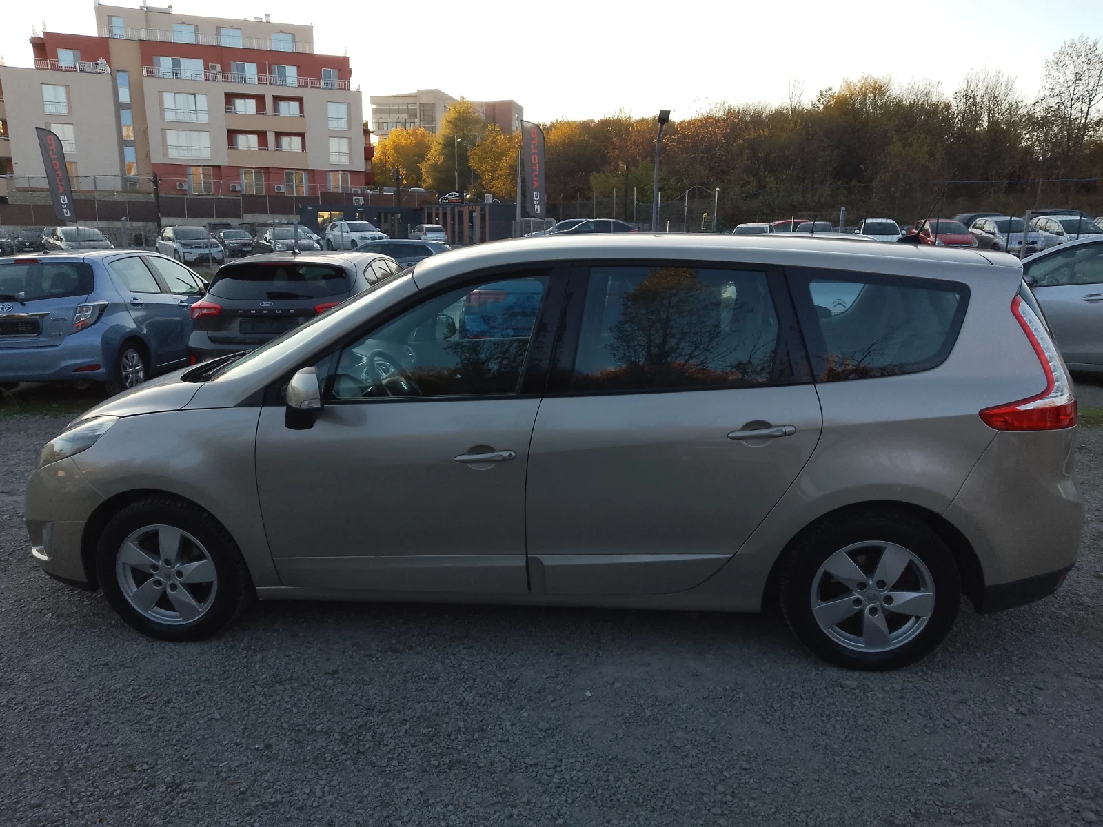 Renault Grand scenic 1.5 DCI/6+ 1 Места/NAVI - изображение 8