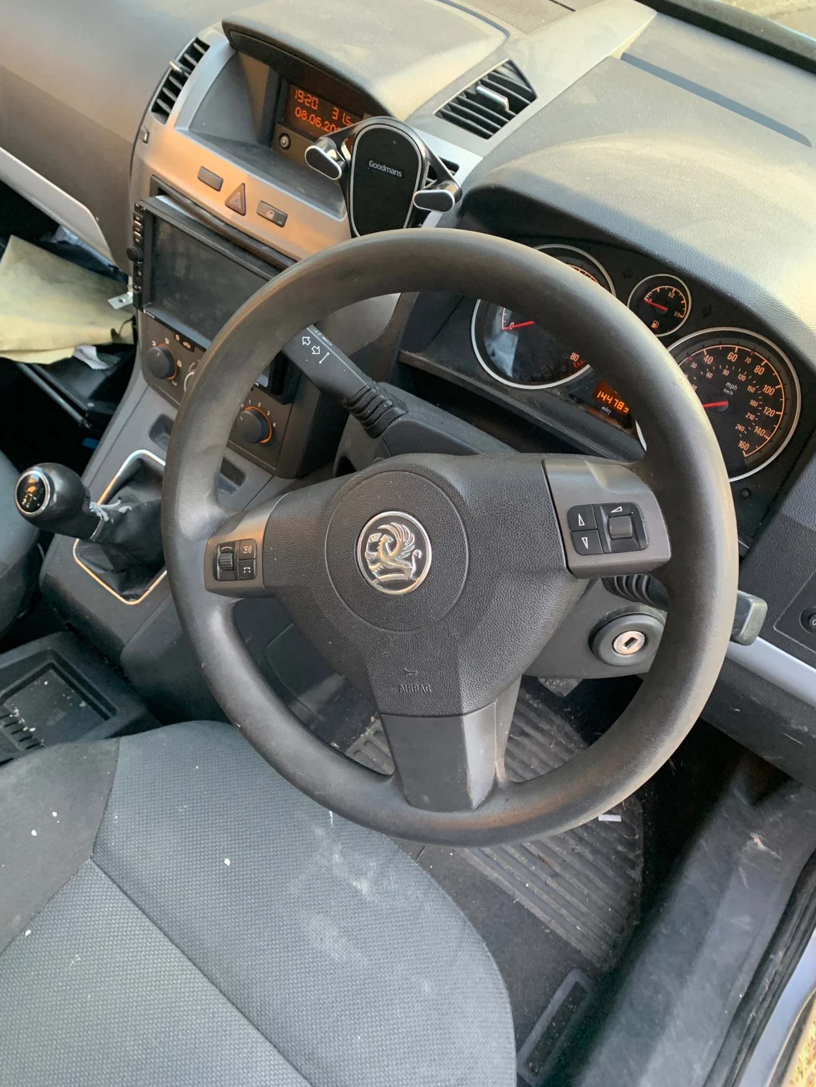 Opel Zafira B - изображение 9