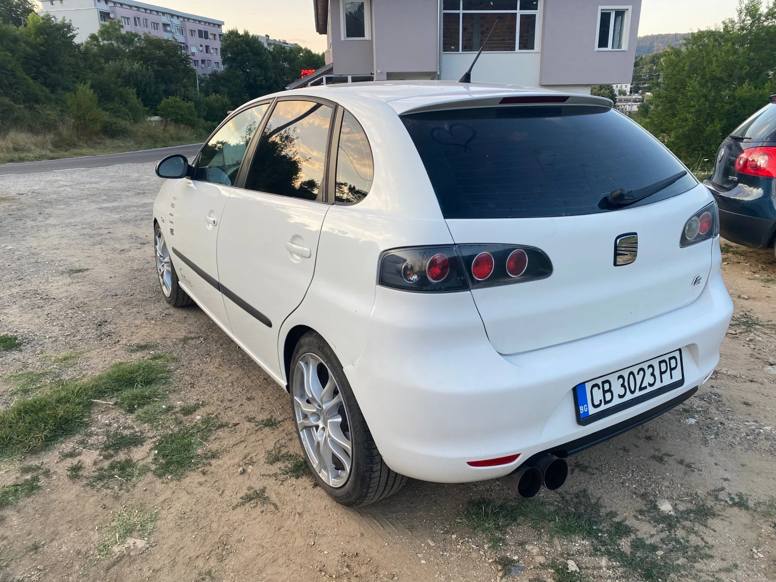 Seat Ibiza 1.8T - FR - LPG - изображение 6