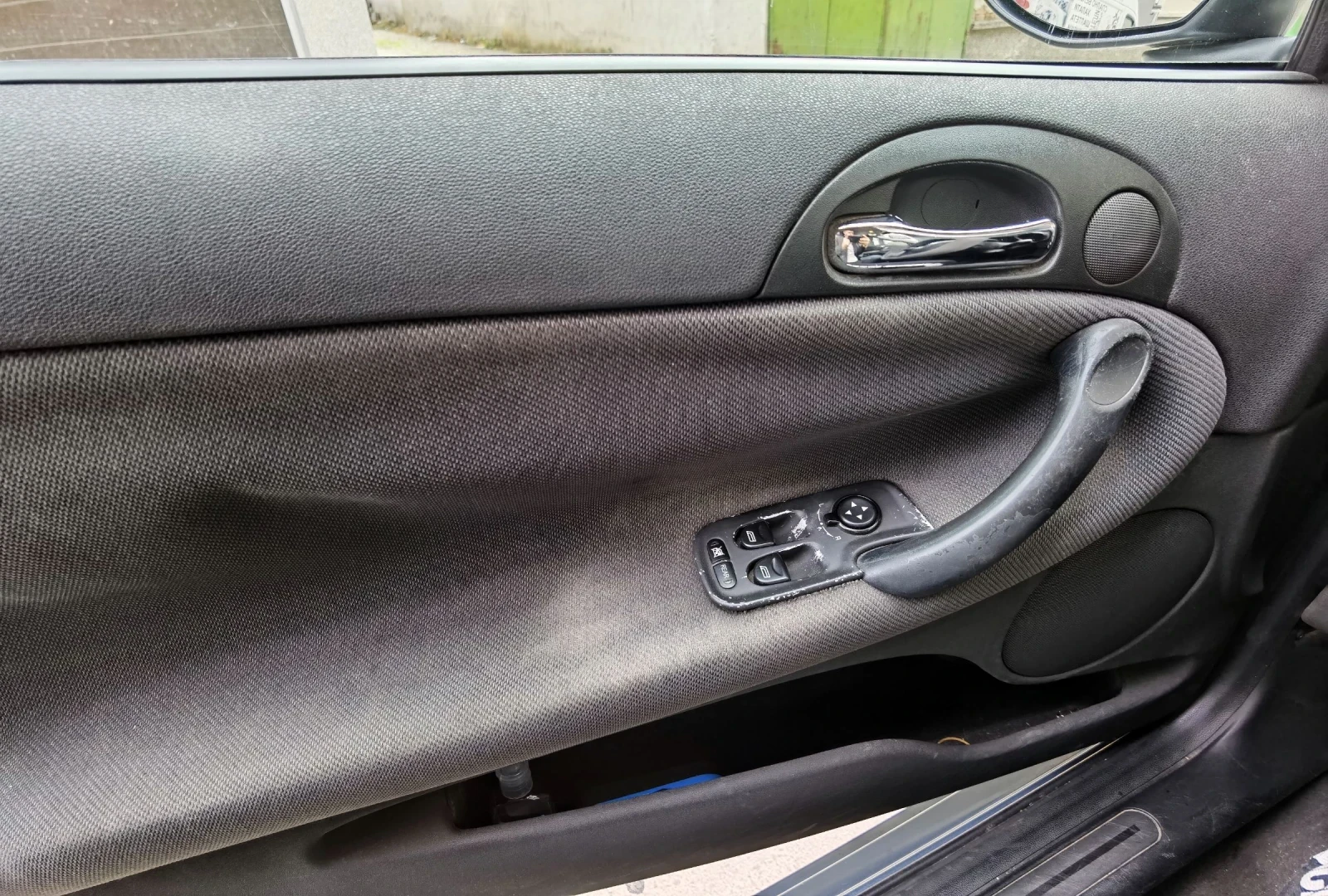 Alfa Romeo 147 1.9 JTD - изображение 10