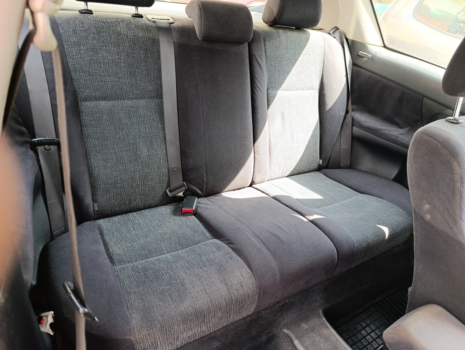 Toyota Corolla 1.6 VVTI GAZ - изображение 10