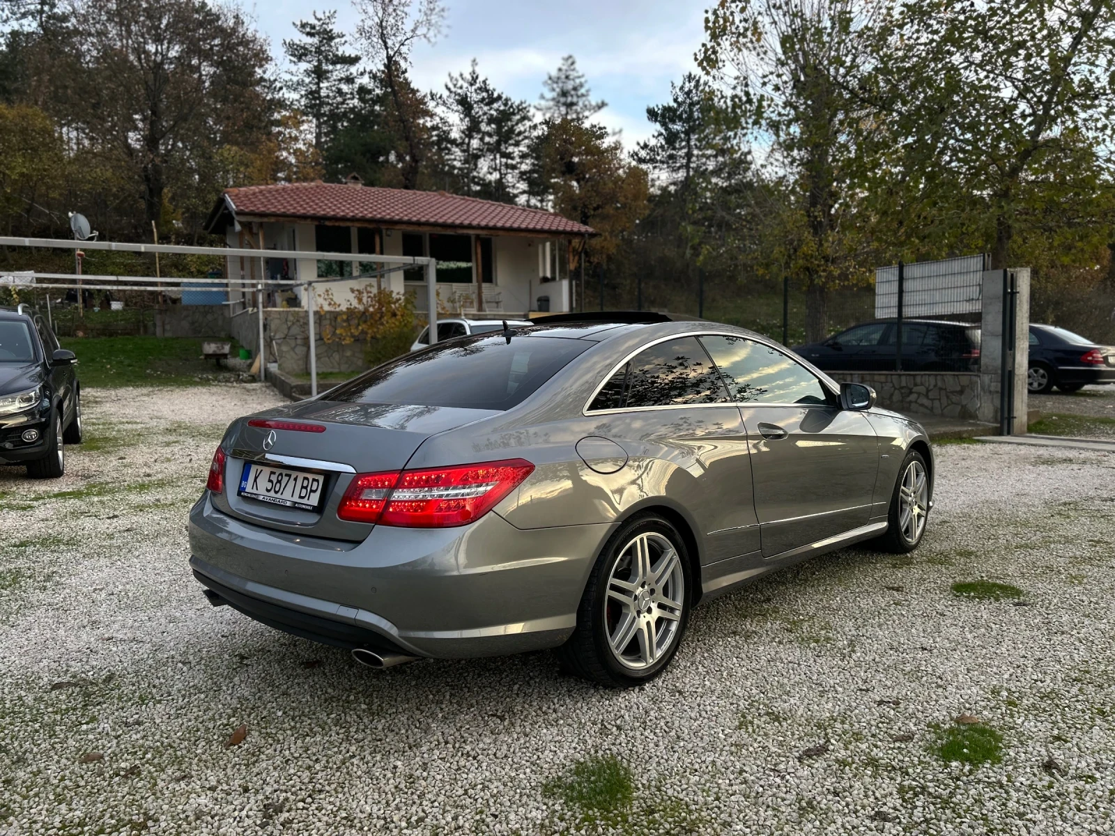 Mercedes-Benz E 350 CDI LED XENON NAVI AMG PANO KAMERA - изображение 4