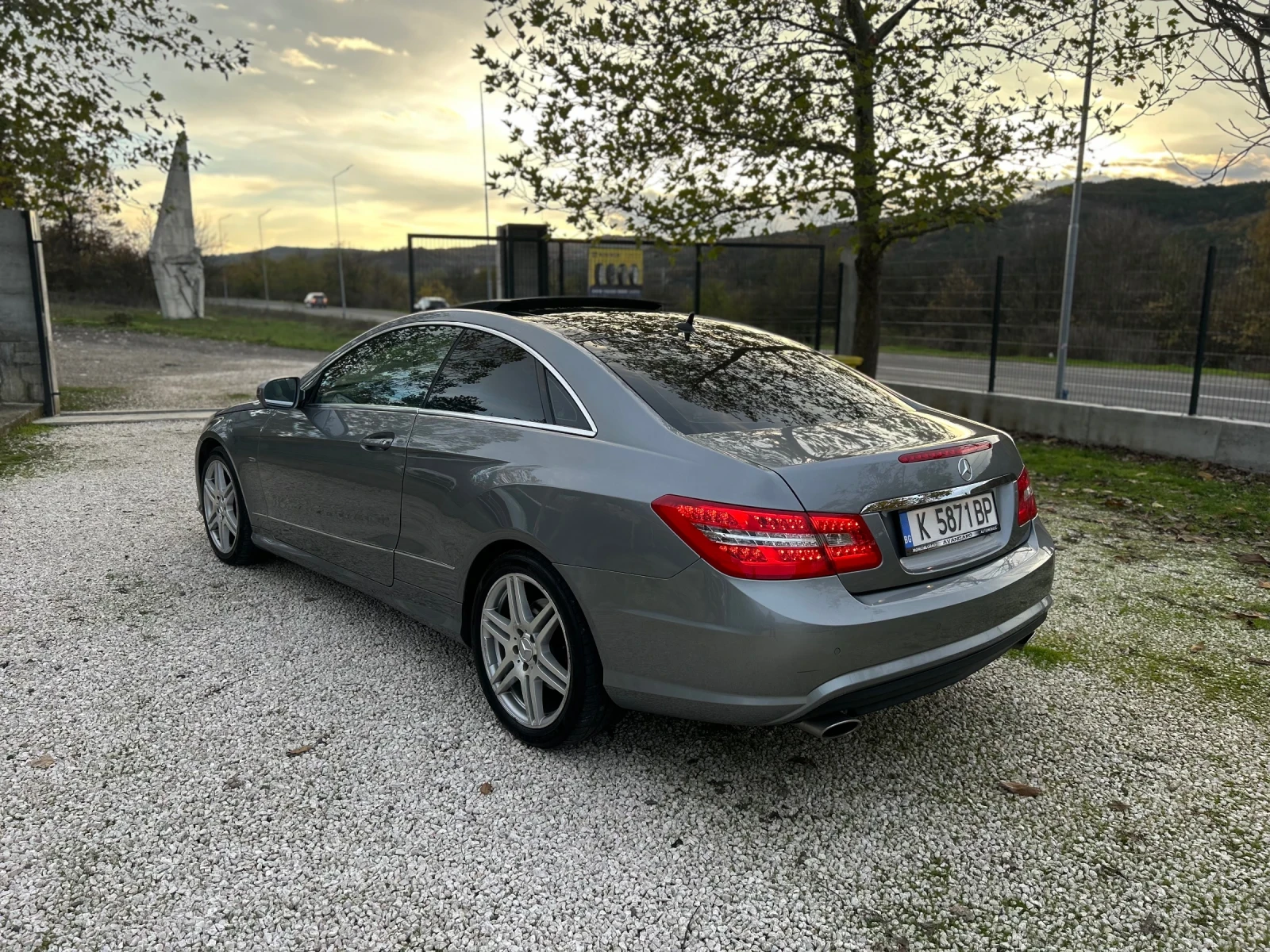 Mercedes-Benz E 350 CDI LED XENON NAVI AMG PANO KAMERA - изображение 3