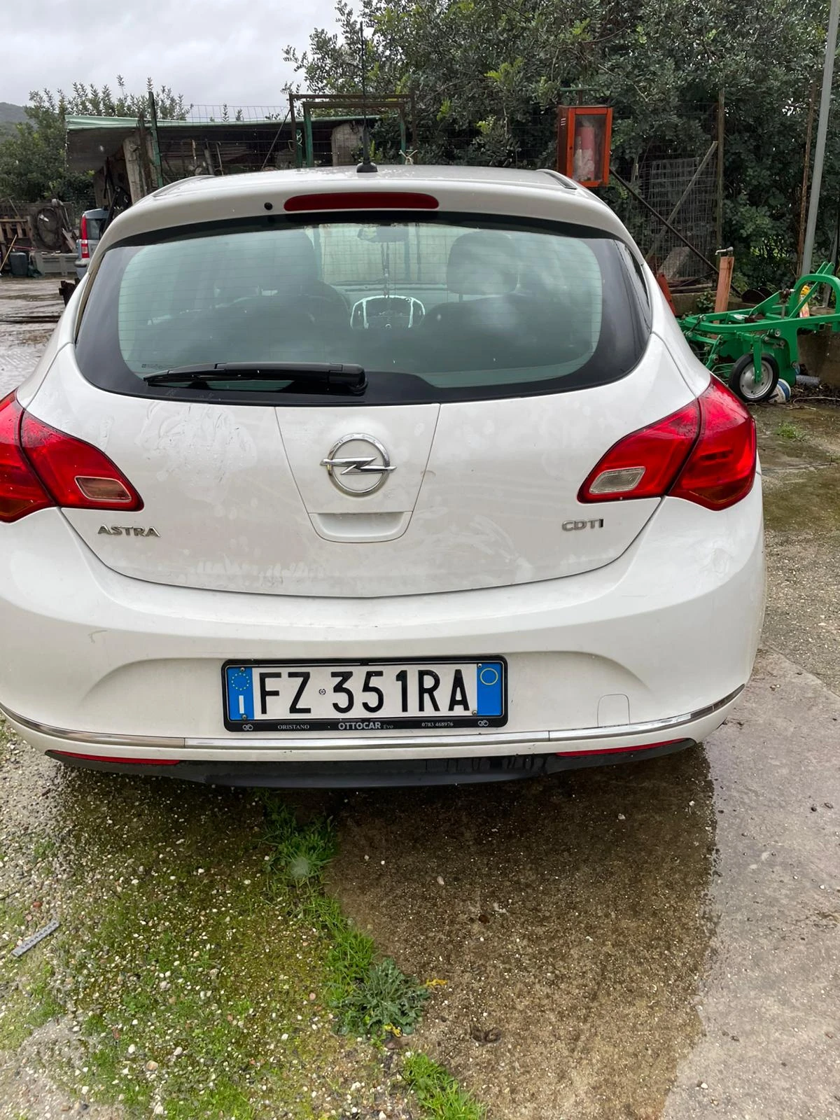 Opel Astra 1.6CDTI NAVIкожа, снимка 3 - Автомобили и джипове - 53712270