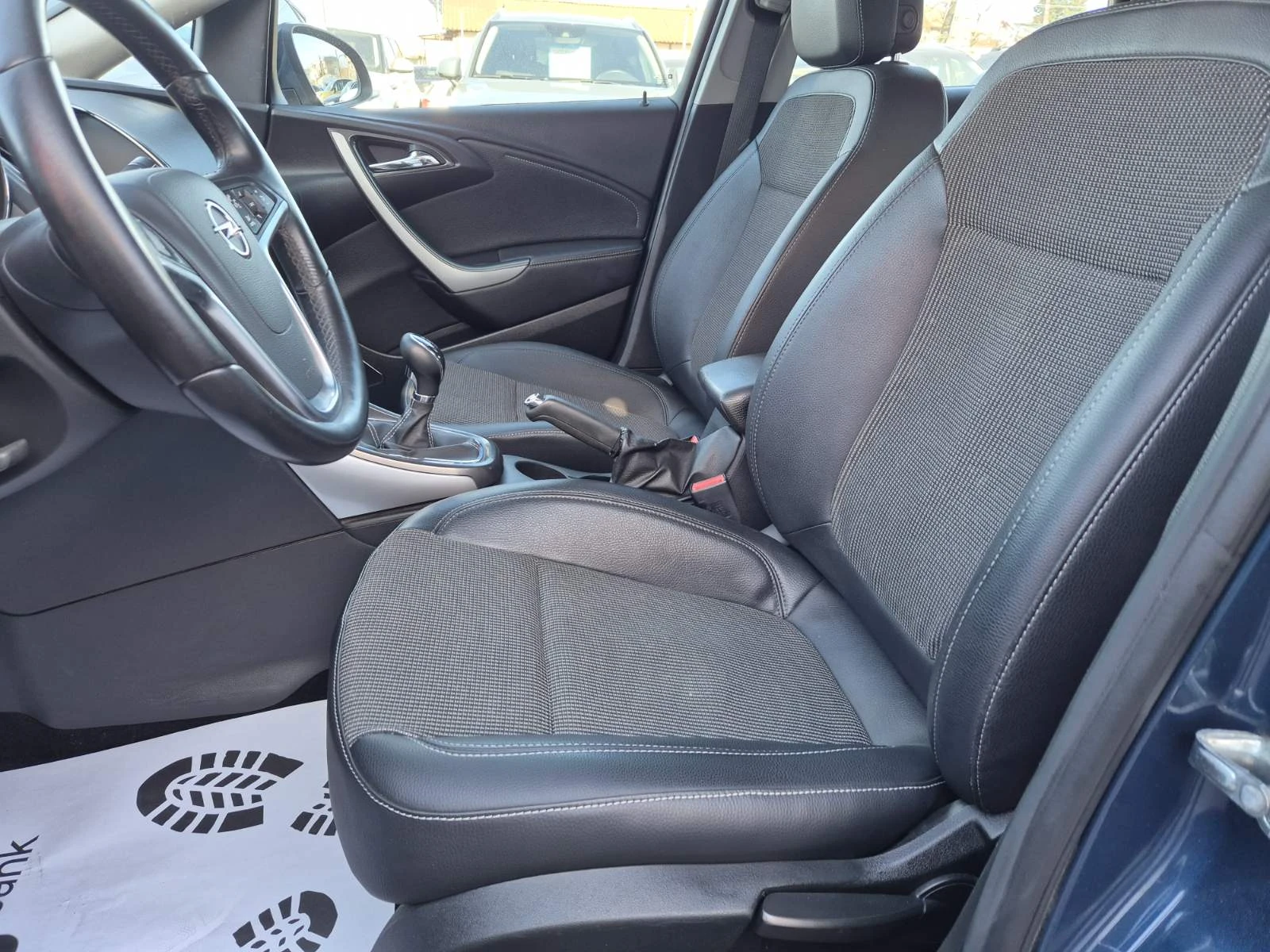 Opel Astra 1.4T-GPL-XENON-NAVI-FULL-COSMO, снимка 7 - Автомобили и джипове - 53829674