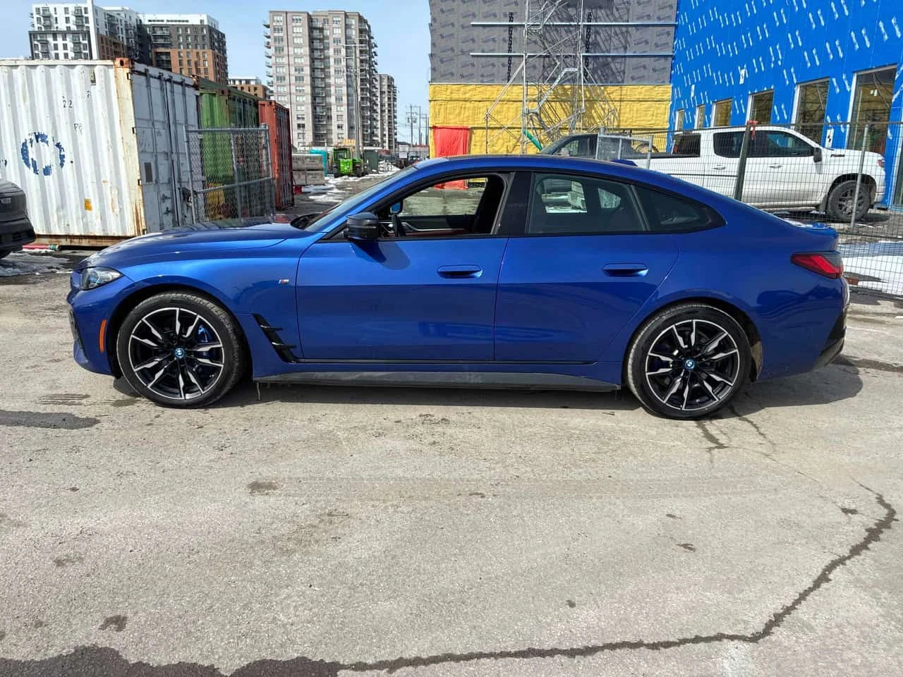 BMW i4 M50 xDrive  CARFAX, снимка 2 - Автомобили и джипове - 53994231