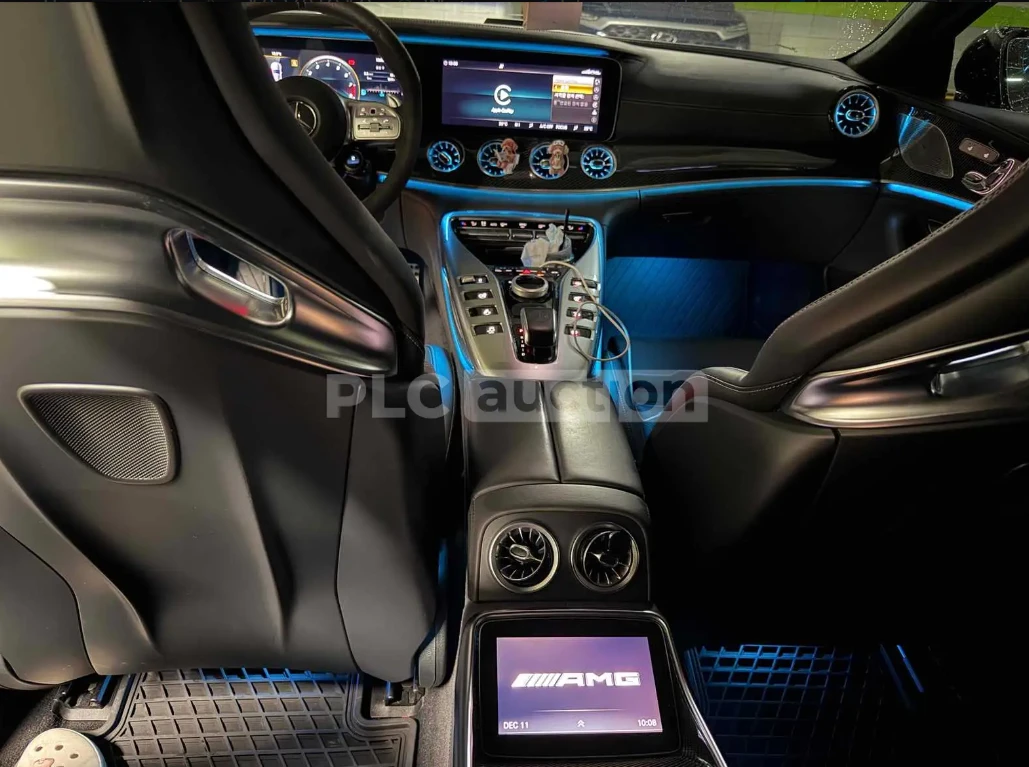 Mercedes-Benz GT 63S* CARBON* BUCKET SEATS* CERAMIC, снимка 9 - Автомобили и джипове - 54179035