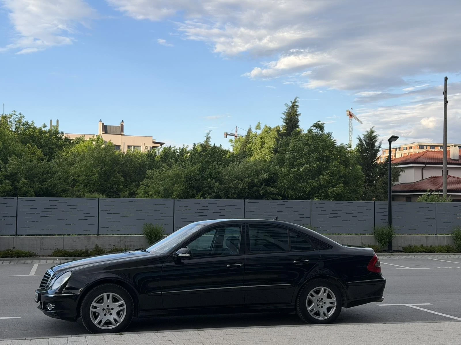 Mercedes-Benz E 280, снимка 4 - Автомобили и джипове - 54544031