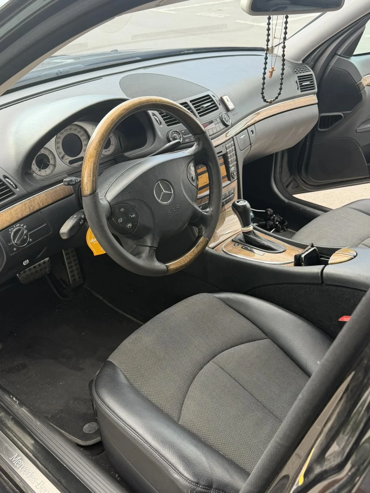 Mercedes-Benz E 280, снимка 8 - Автомобили и джипове - 54544031