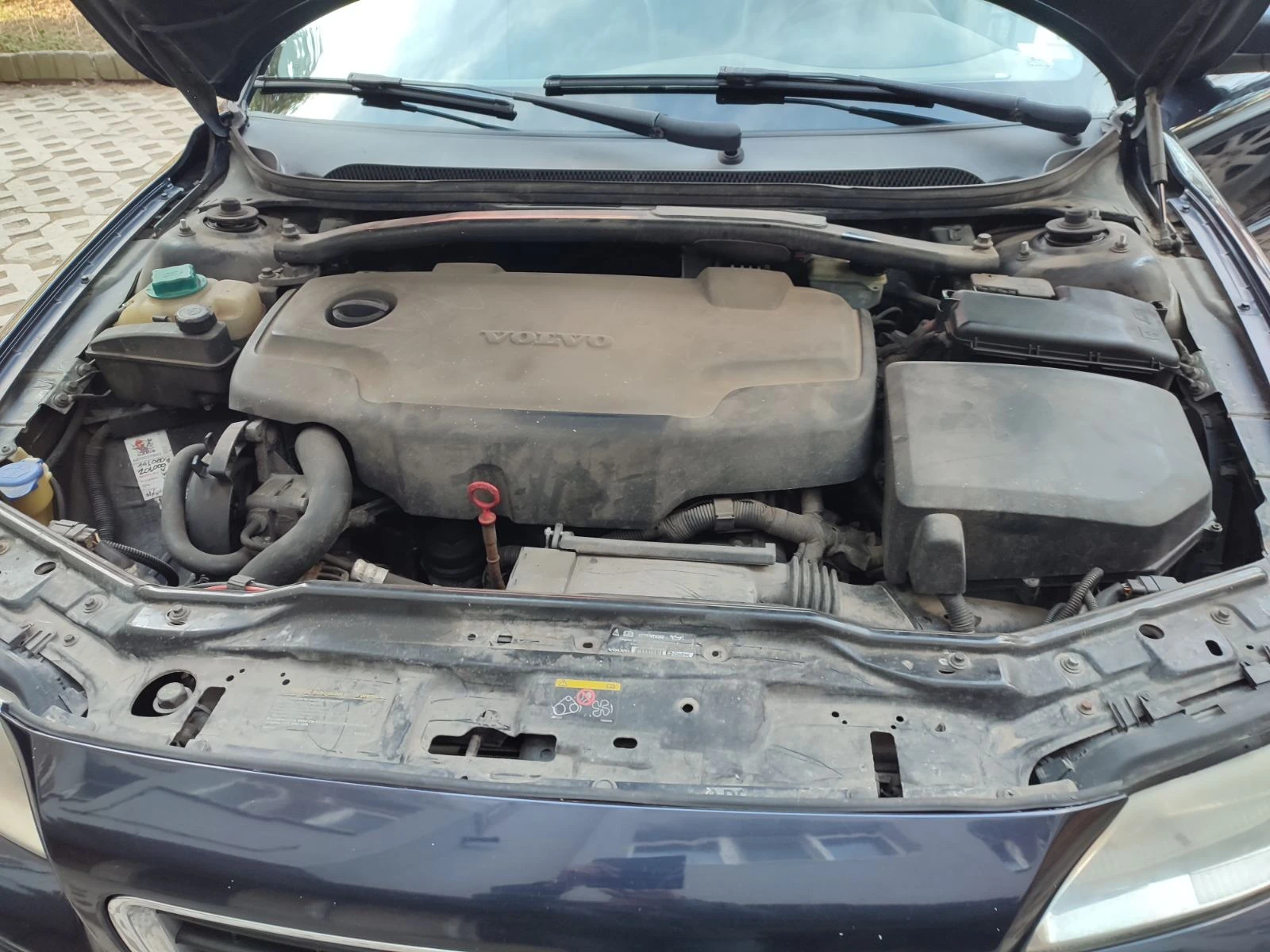 Volvo S60 2.4 D5, снимка 9 - Автомобили и джипове - 54544695