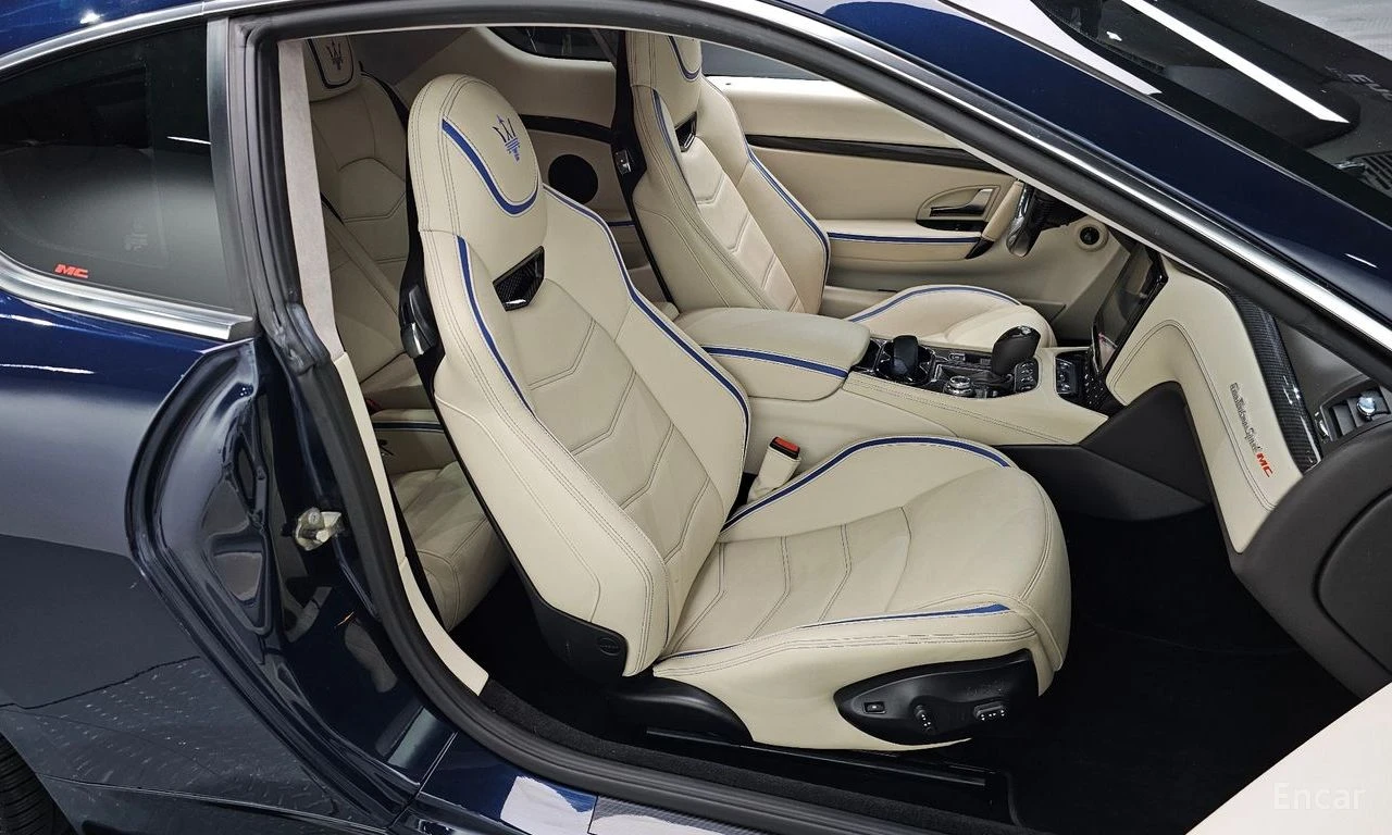Maserati GranTurismo 4.7 SPORT* КОЖА* ПОДГРЕВ* КАМЕРИ* BOSE, снимка 8 - Автомобили и джипове - 54608466