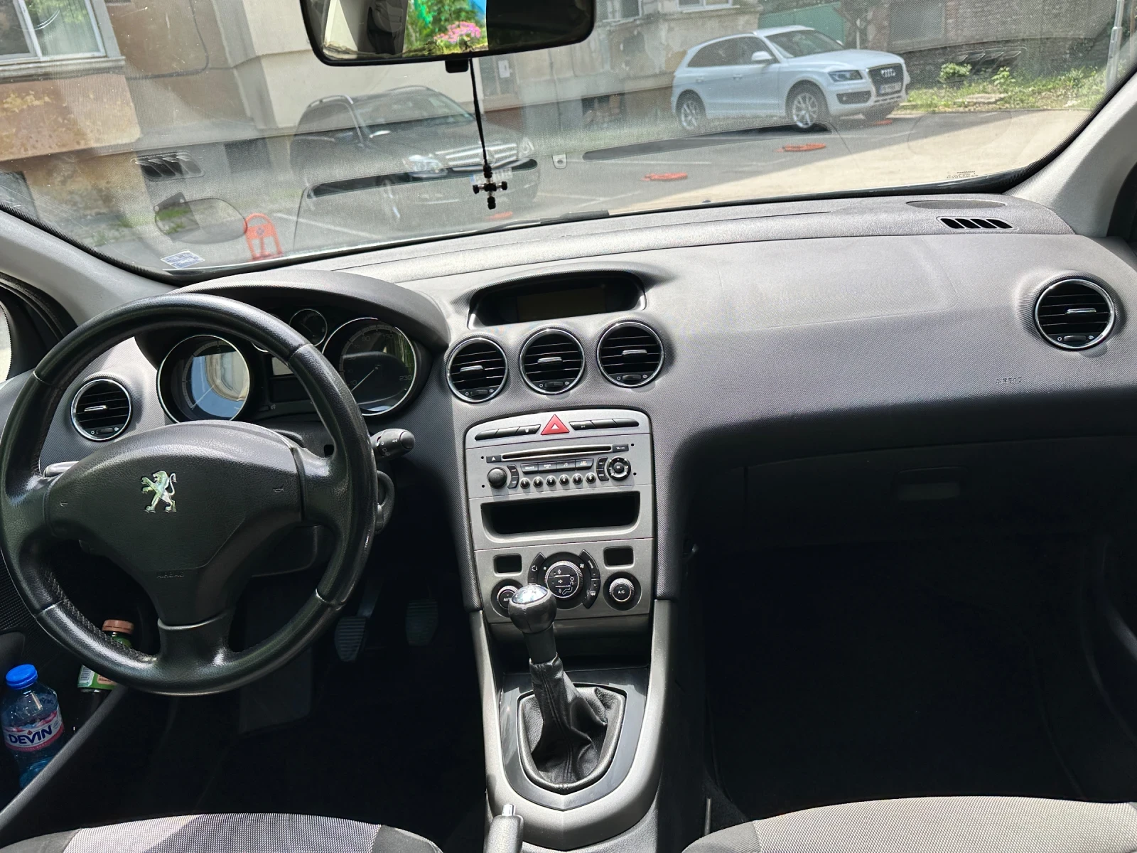 Peugeot 308 1.6 HDI, снимка 10 - Автомобили и джипове - 54724379