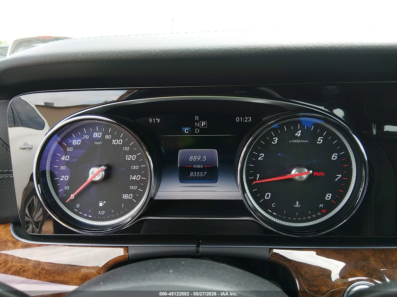 Mercedes-Benz E 300 4MATIC LUXURY* ПОДГРЕВ* BURMESTER* АМБИЕНТ* КАМЕРА, снимка 9 - Автомобили и джипове - 54810932