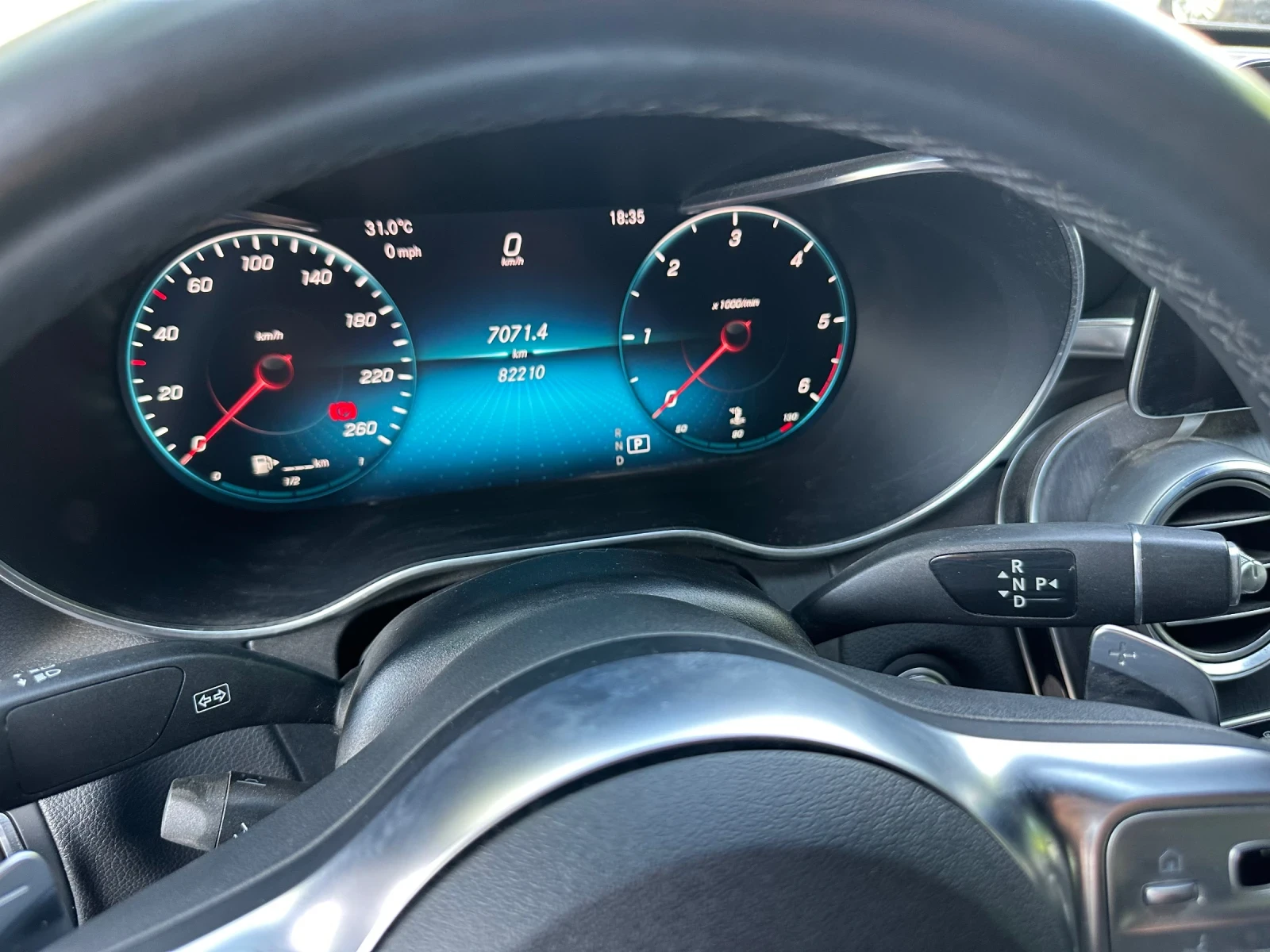 Mercedes-Benz C 300 d4MATIK AMG PANO DISTR HEAD UP MEMORY, снимка 13 - Автомобили и джипове - 54889983
