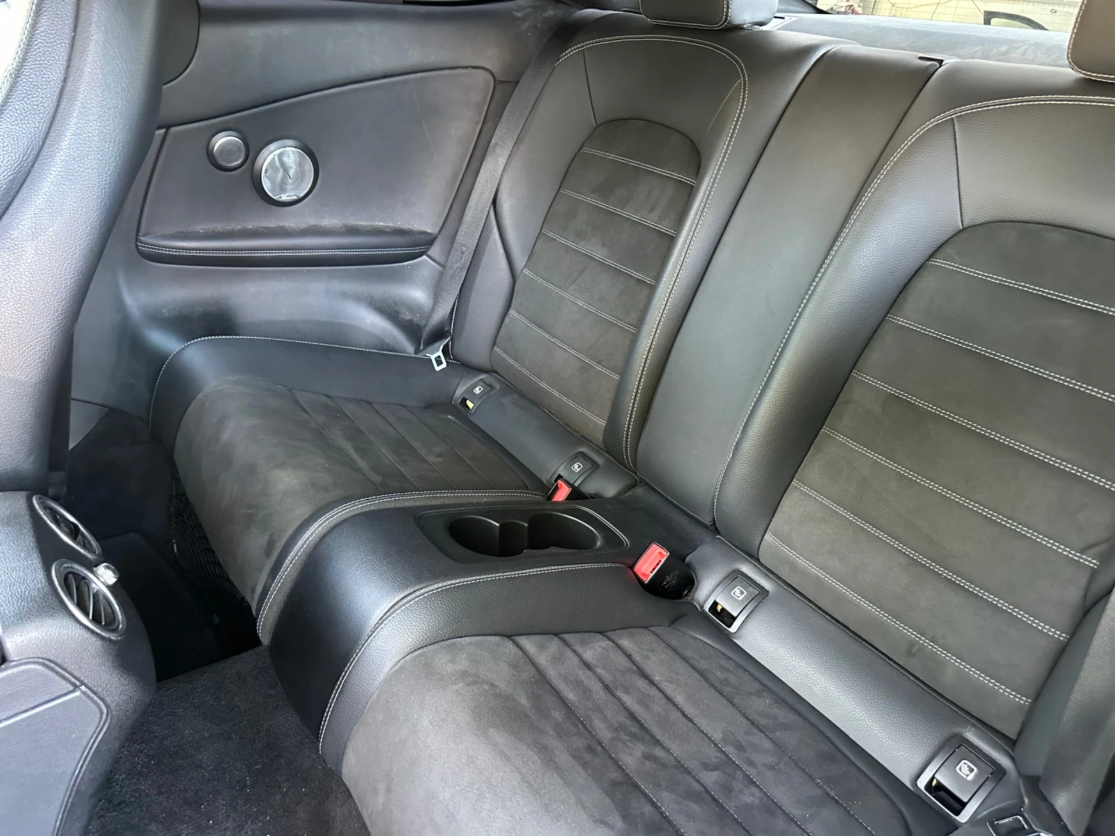 Mercedes-Benz C 300 d4MATIK AMG PANO DISTR HEAD UP MEMORY, снимка 12 - Автомобили и джипове - 54889983