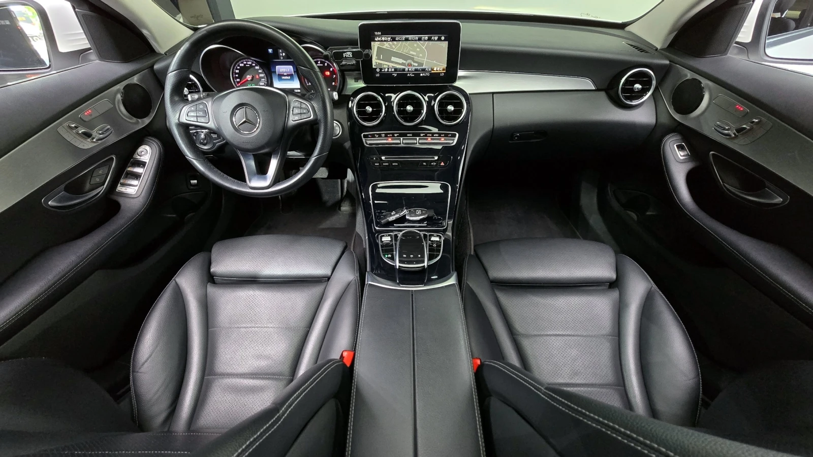 Mercedes-Benz C 200 C200 Avantgarde | HUD | MEMORY | Панорама, снимка 5 - Автомобили и джипове - 55432411