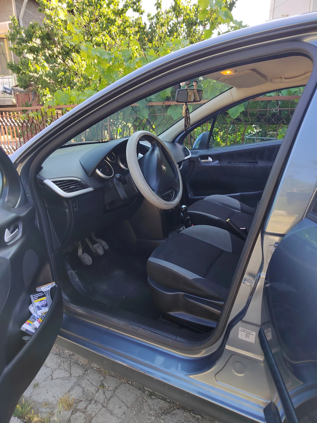 Peugeot 207, снимка 10 - Автомобили и джипове - 56049073
