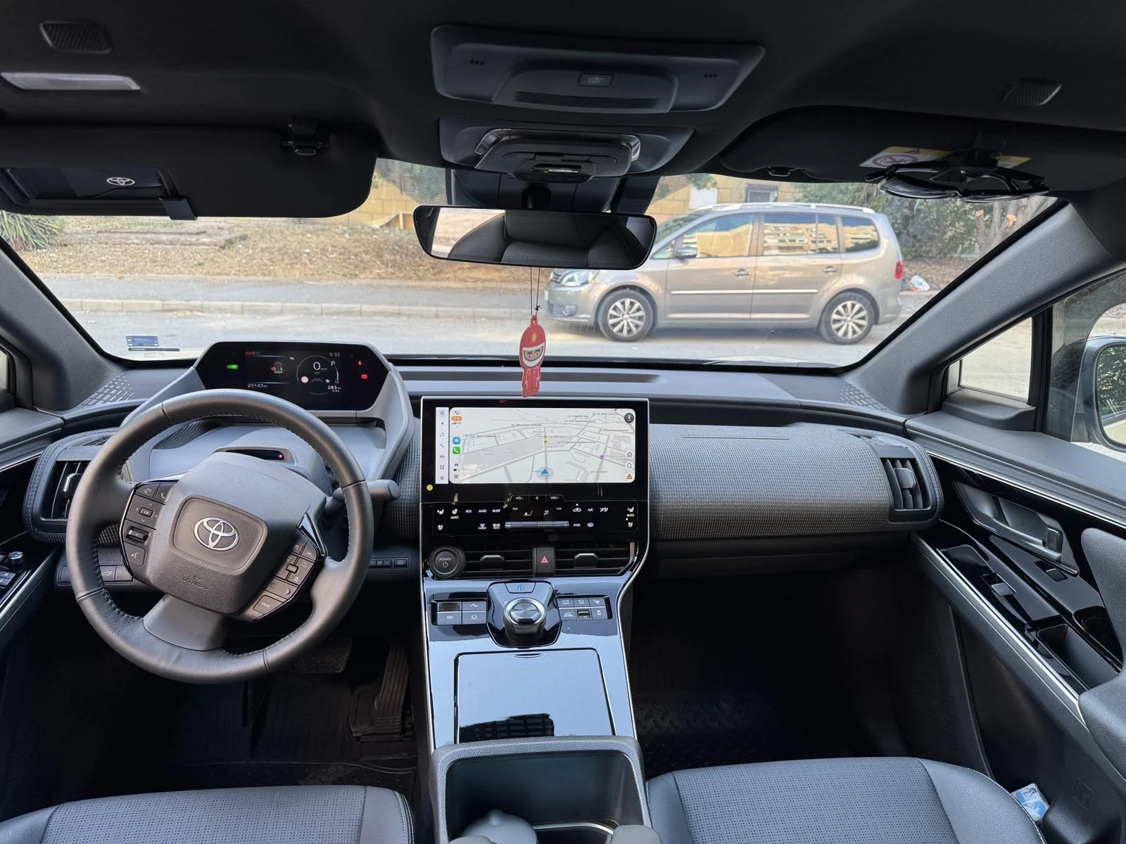 Toyota bZ4X, снимка 5 - Автомобили и джипове - 56159563