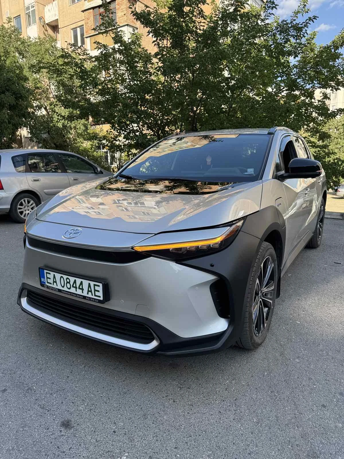 Toyota bZ4X, снимка 9 - Автомобили и джипове - 56159563