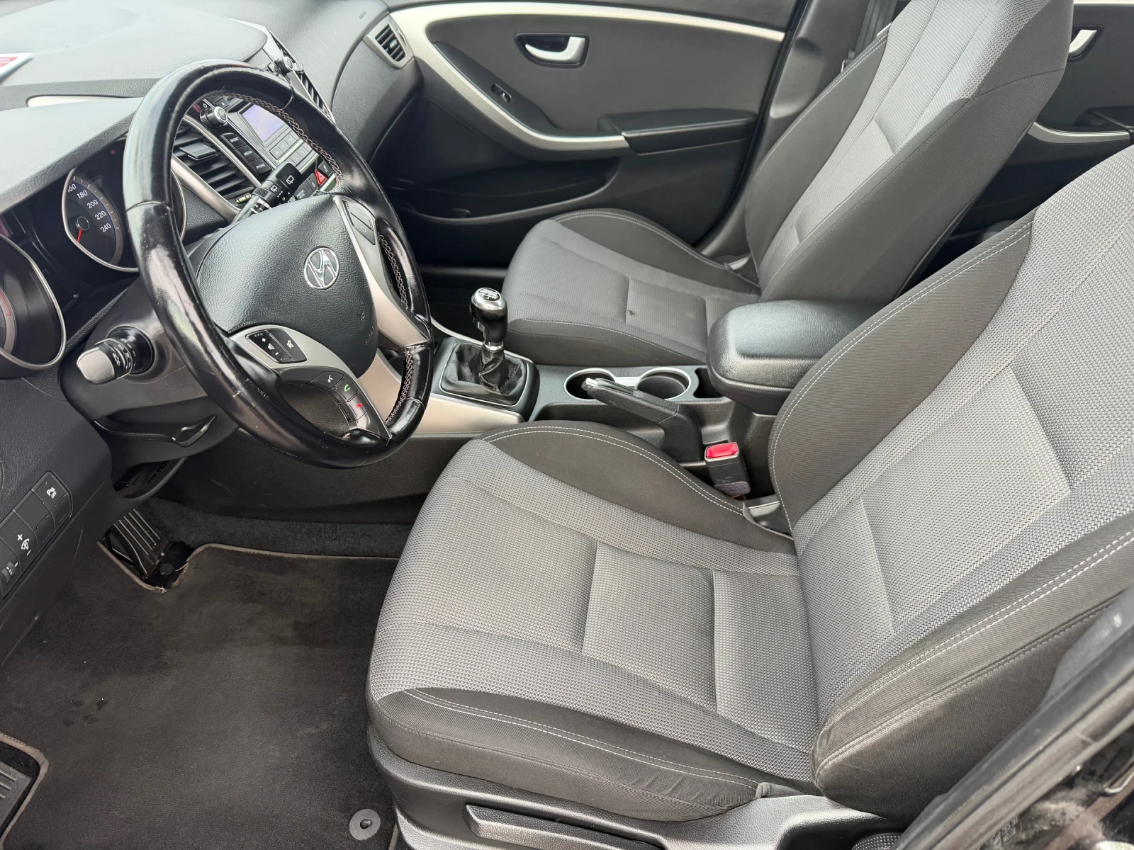 Hyundai I30 1.6 CRDI(���� ����) | Mobile.bg � ����������� 9
