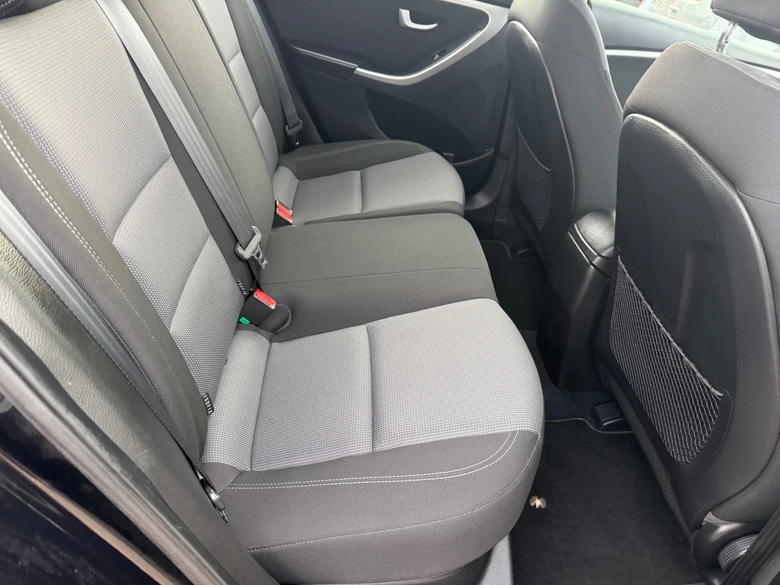 Hyundai I30 1.6 CRDI(���� ����) | Mobile.bg � ����������� 13