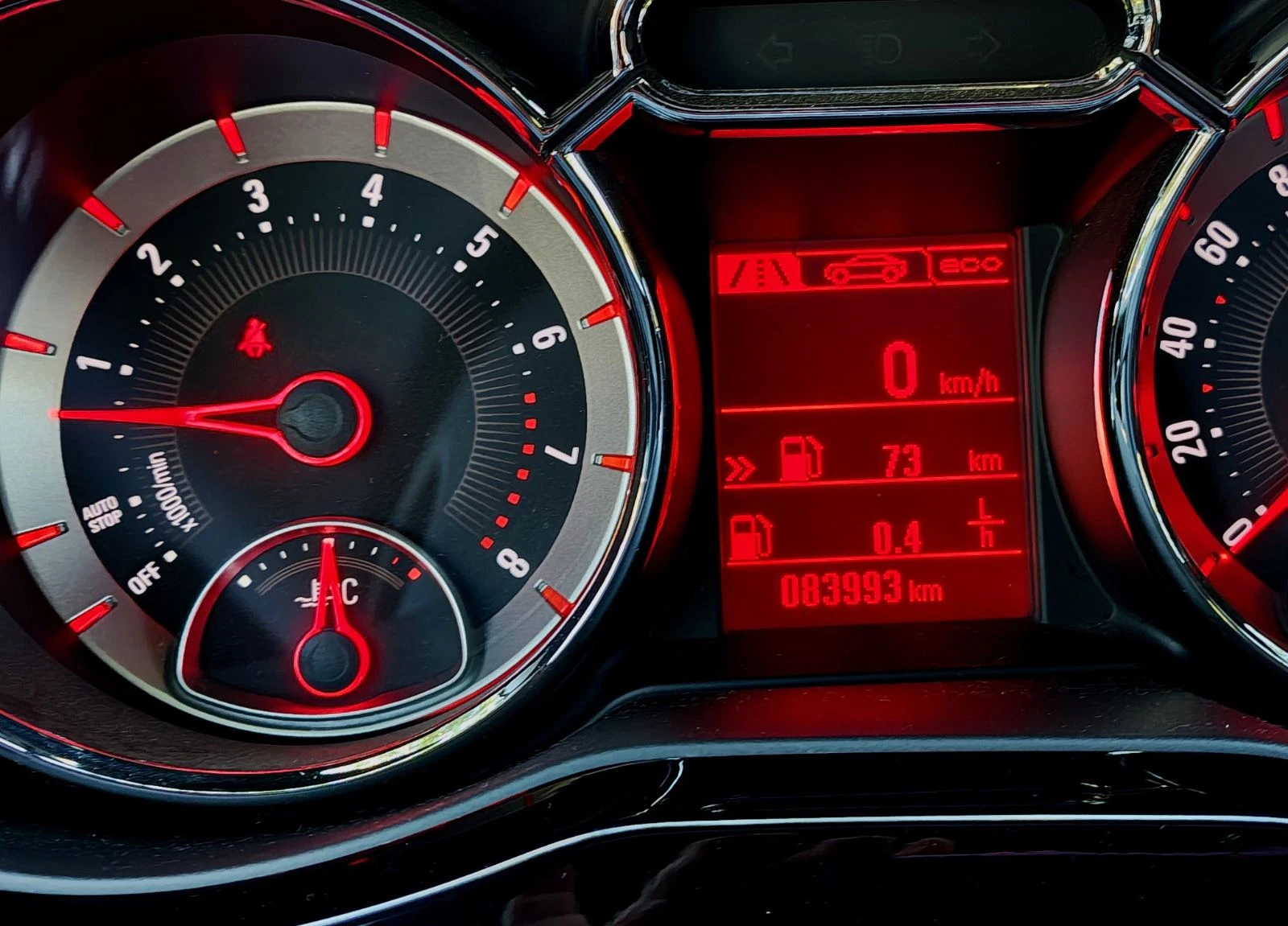 Opel Adam, снимка 8 - Автомобили и джипове - 56568385