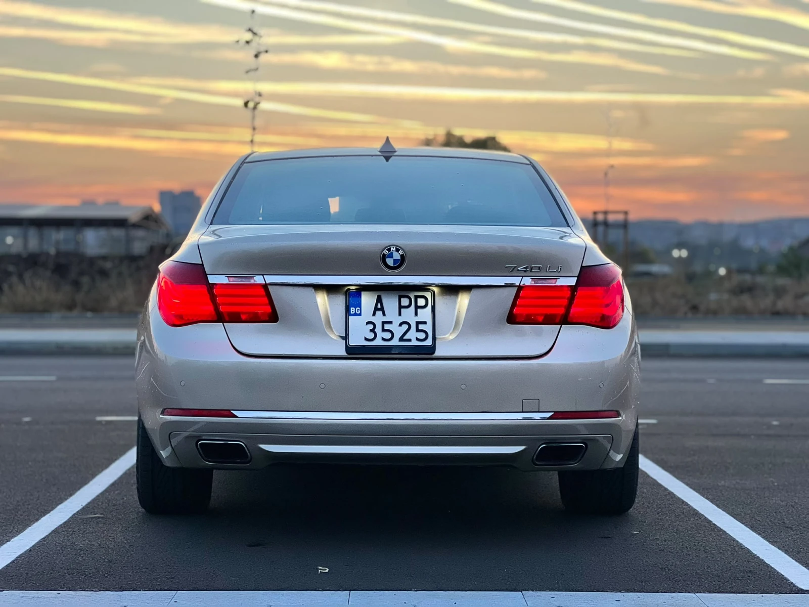 BMW 740 Li, снимка 5 - Автомобили и джипове - 56662331