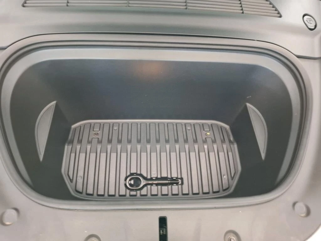 Tesla Model Y Long Range Dual Motor Leather LED Navi Pano 93.6% | Mobile.bg � ����������� 15