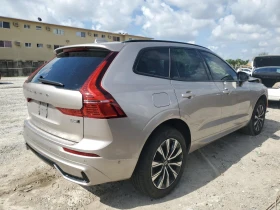 Volvo XC60 B5 AWD Plus Dark Theme, снимка 3