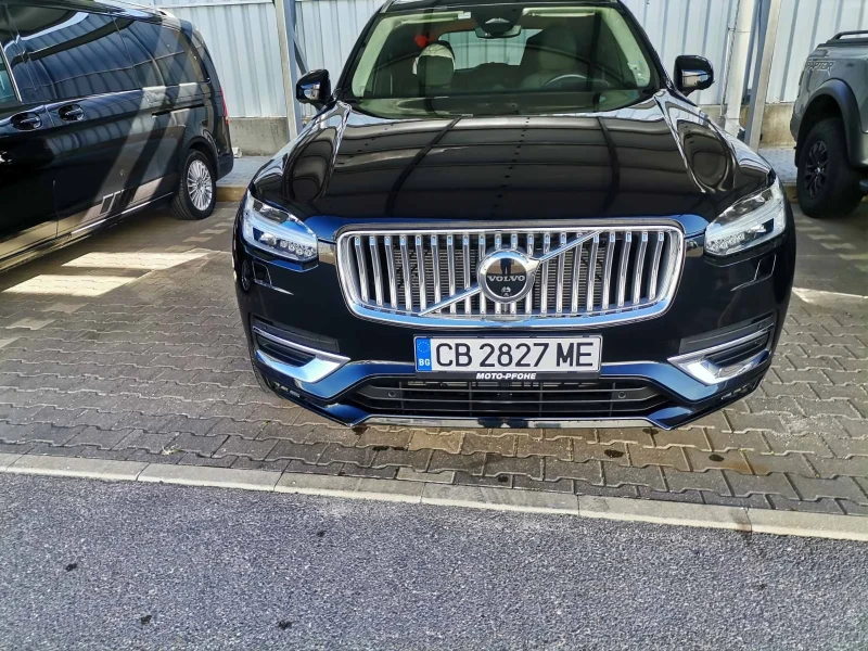 Volvo Xc90, снимка 4 - Автомобили и джипове - 48189589