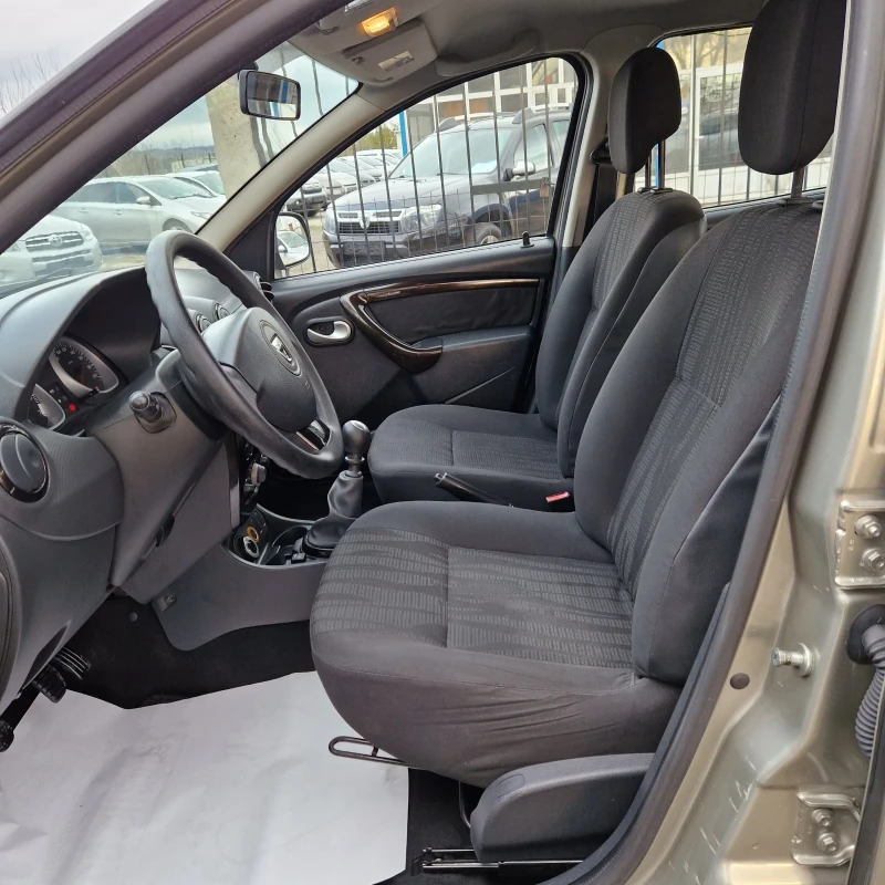 Dacia Duster 1.6i LPG , 4X4, снимка 5 - Автомобили и джипове - 52695881