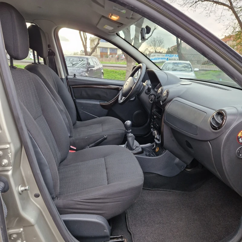 Dacia Duster 1.6i LPG , 4X4, снимка 10 - Автомобили и джипове - 52695881