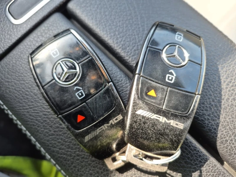 Mercedes-Benz GLB AMG 35 * CARFAX * ПАНОРАМА* ПОДГРЕВ, снимка 8 - Автомобили и джипове - 53448301