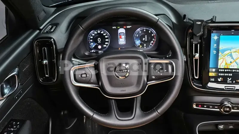 Volvo XC40 2.0 * ВКЛЮЧЕН ТЕХНОТЕСТ И ПРЕГЛЕД* , снимка 6 - Автомобили и джипове - 54193986