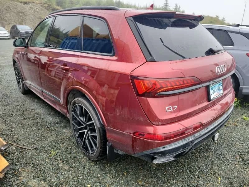 Audi Q7 * PROGRESSIV * CARFAX * ОПЦИЯ ЗА ФИНАНСИРАНЕ, снимка 16 - Автомобили и джипове - 55566040