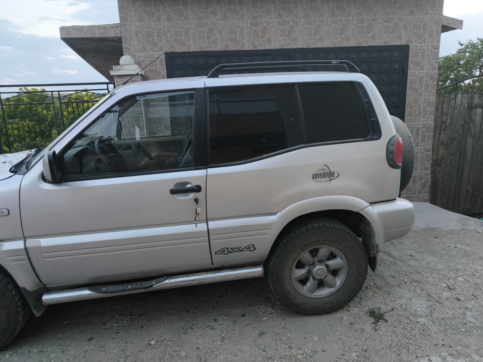 Nissan Terrano  - изображение 4